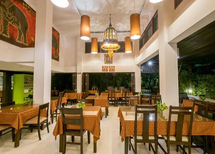 Siam Piman Hotel 4*